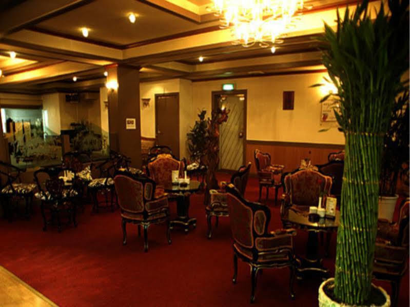 Arirang Tourist Hotel Changwon Extérieur photo